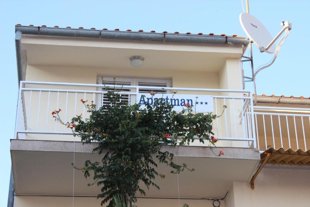Apartments Miriam Srima Vodice Zewnętrze zdjęcie