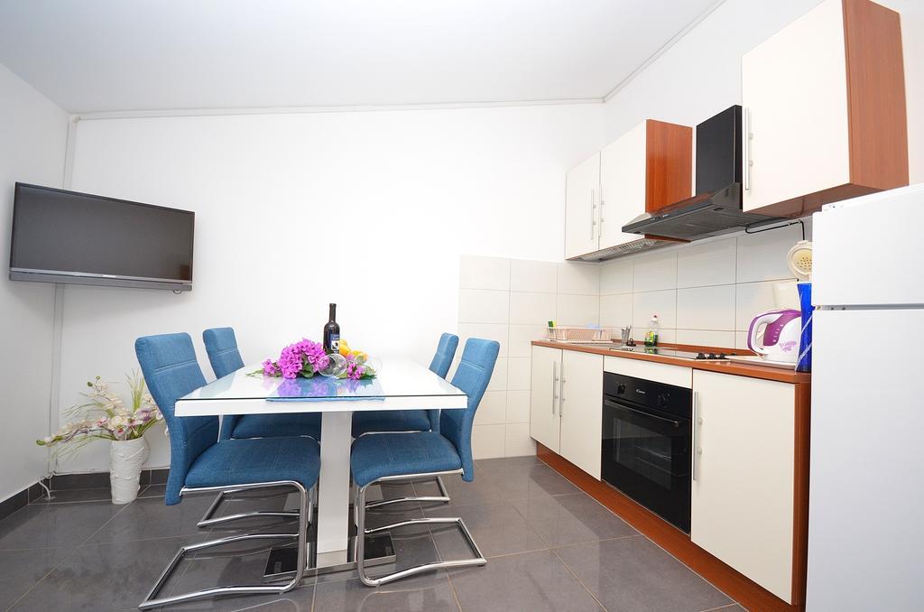 Apartments Miriam Srima Vodice Zewnętrze zdjęcie