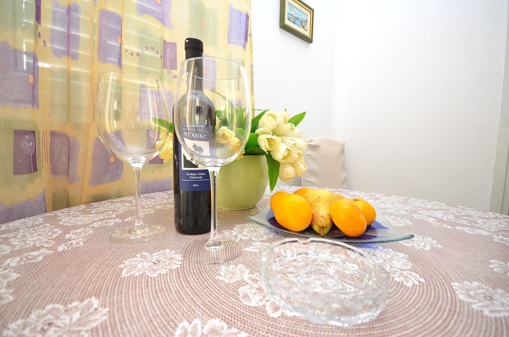 Apartments Miriam Srima Vodice Zewnętrze zdjęcie