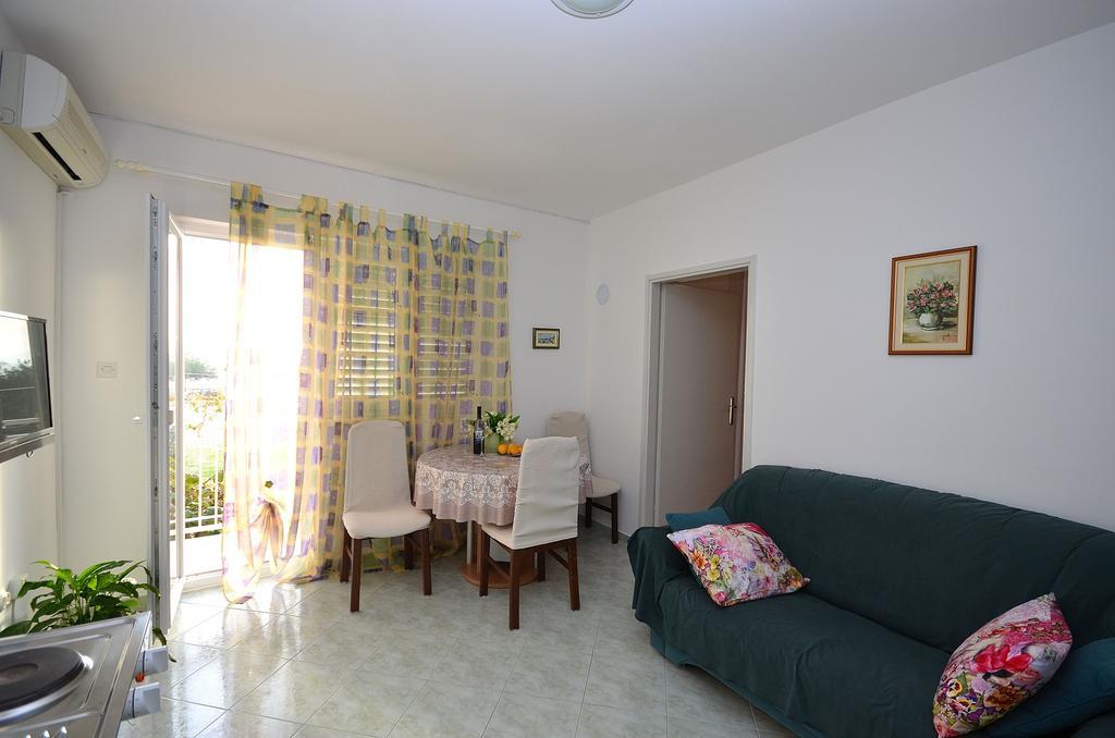 Apartments Miriam Srima Vodice Zewnętrze zdjęcie