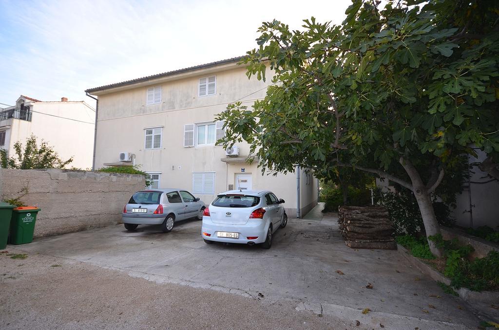 Apartments Miriam Srima Vodice Zewnętrze zdjęcie