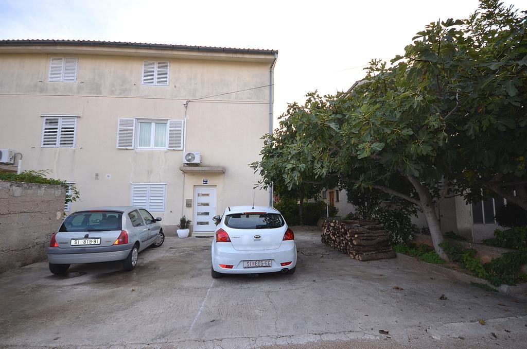 Apartments Miriam Srima Vodice Zewnętrze zdjęcie